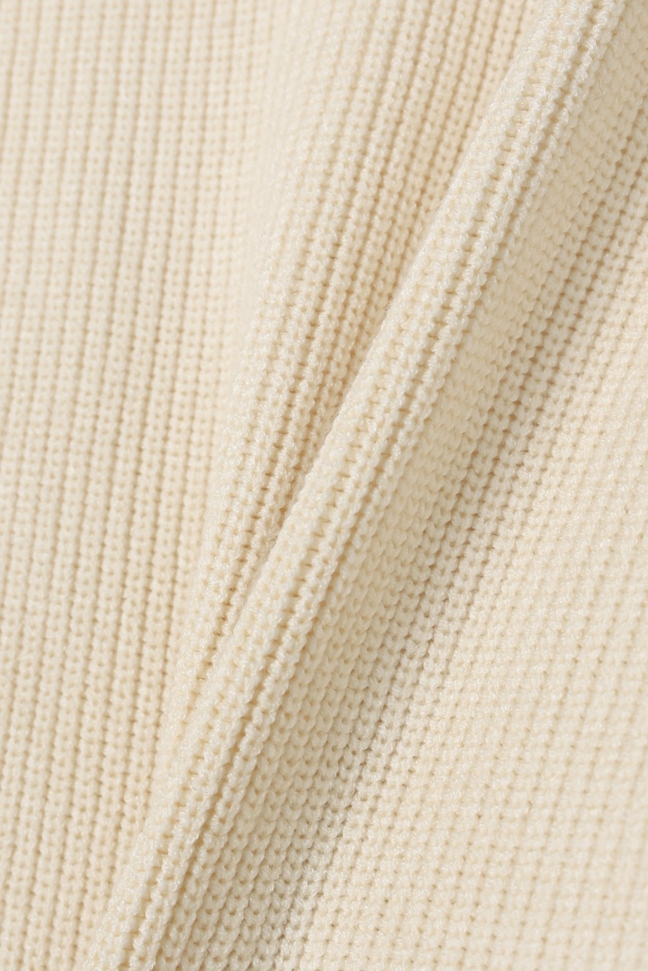 純色圓領針織上衣