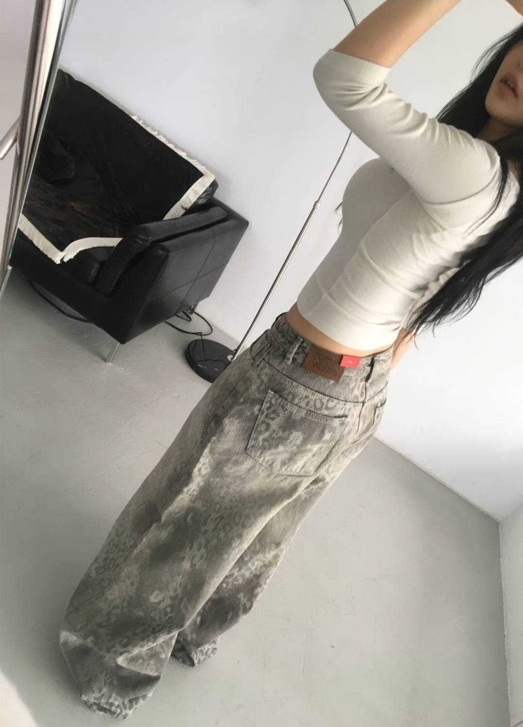 灰色豹紋牛仔褲