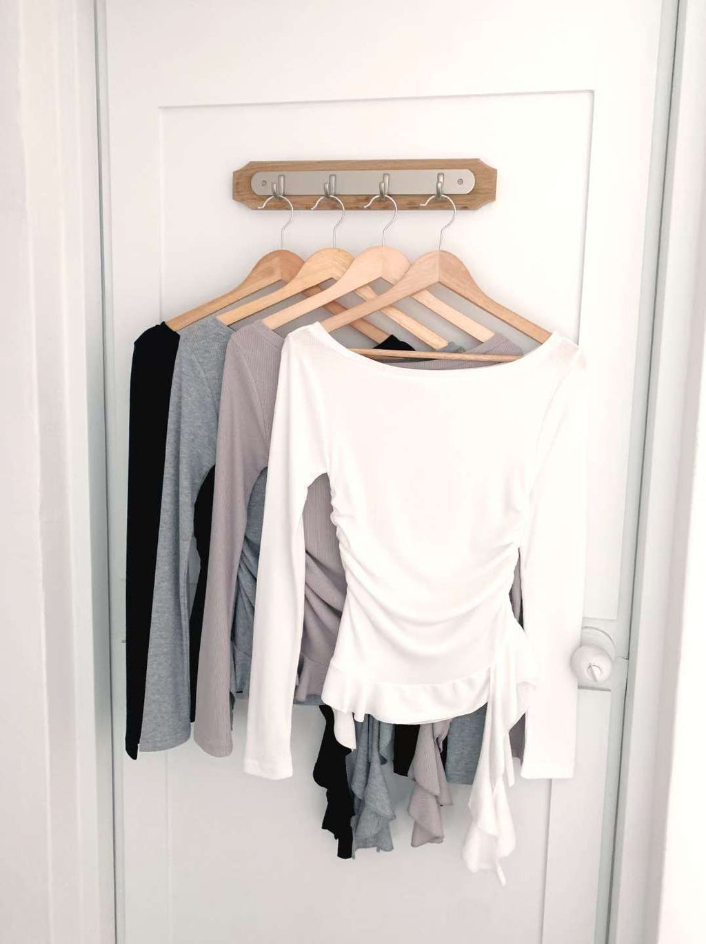 荷葉邊飄飄帶長袖上衣