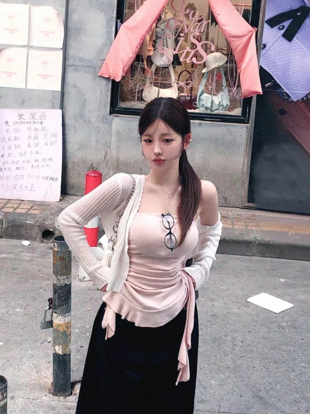 荷葉邊飄飄帶平口上衣