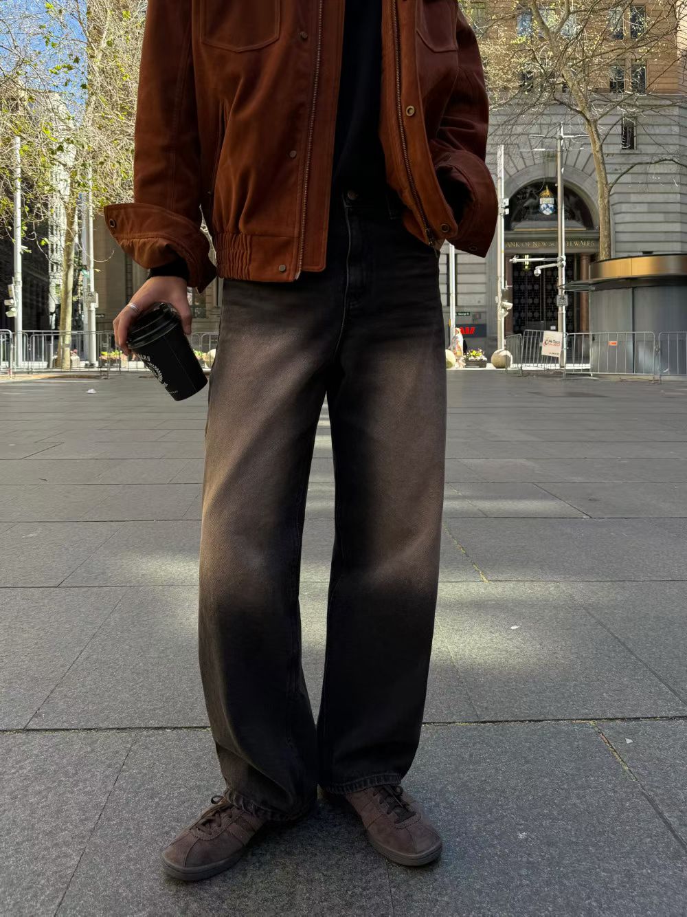 造舊洗水牛仔褲