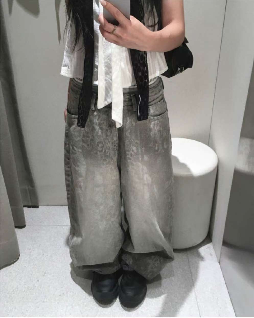 灰色豹紋牛仔褲