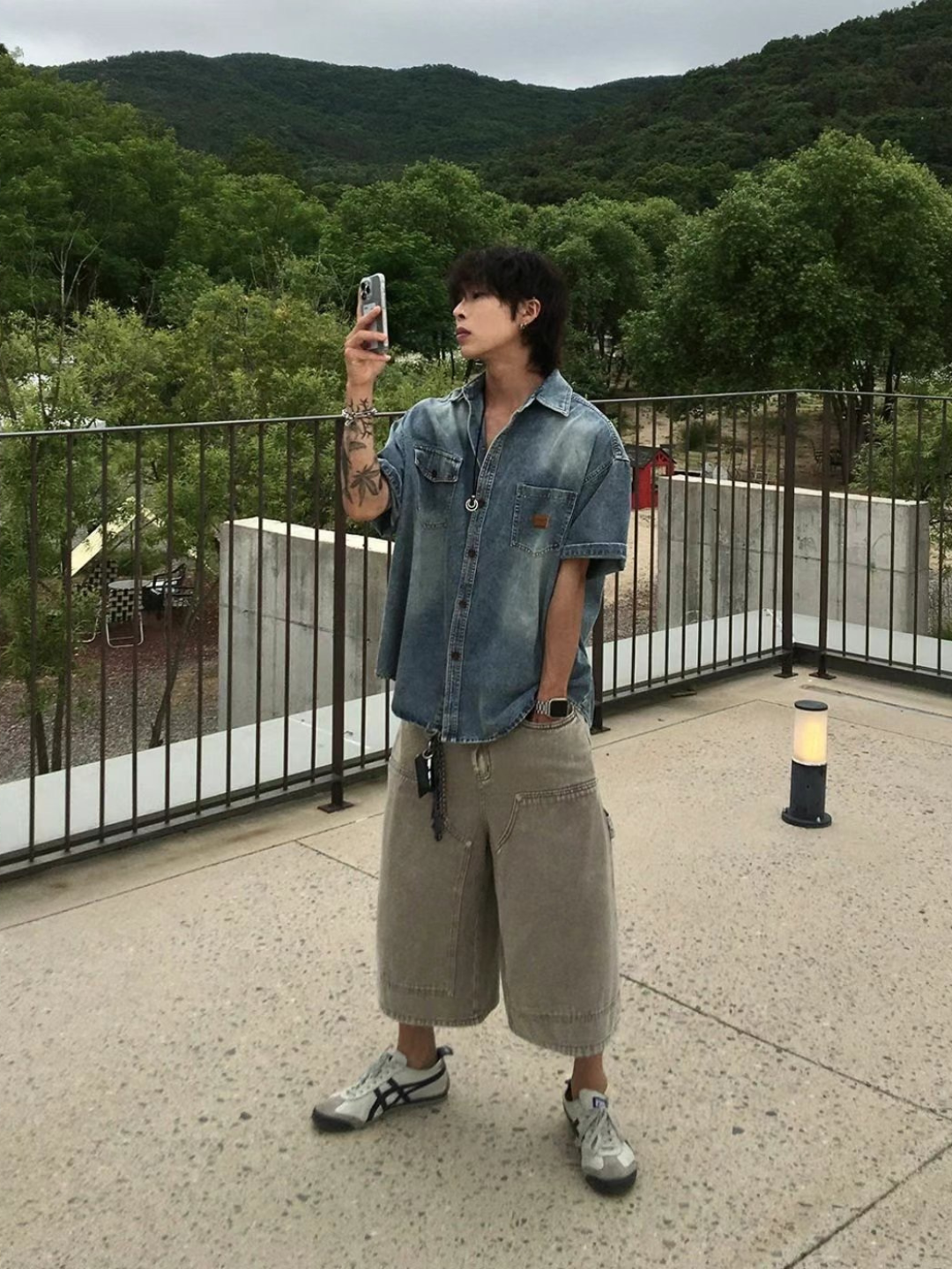 街頭風牛仔短袖上衣