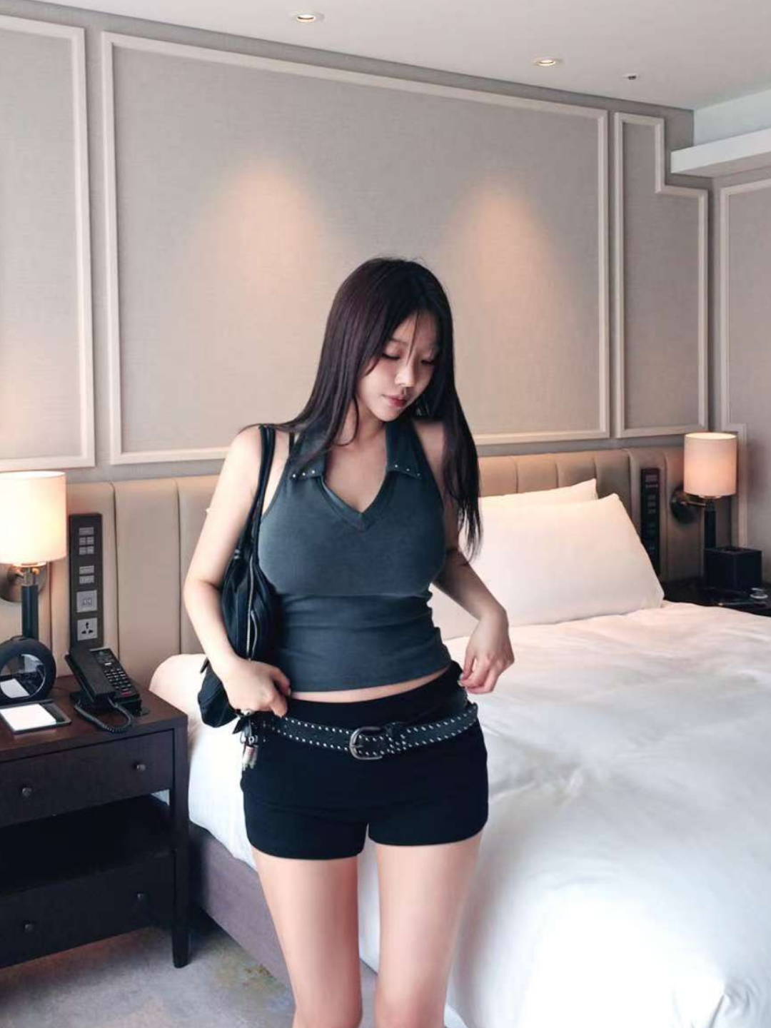 辣妹低腰翻邊熱褲🌶️
