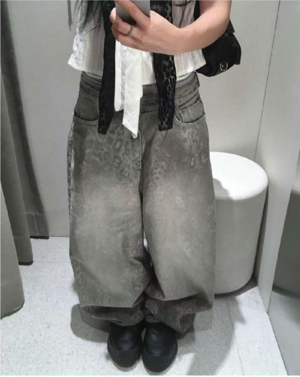 灰色豹紋牛仔褲