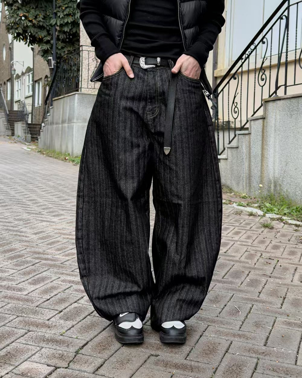 直條紋彎刀牛仔褲