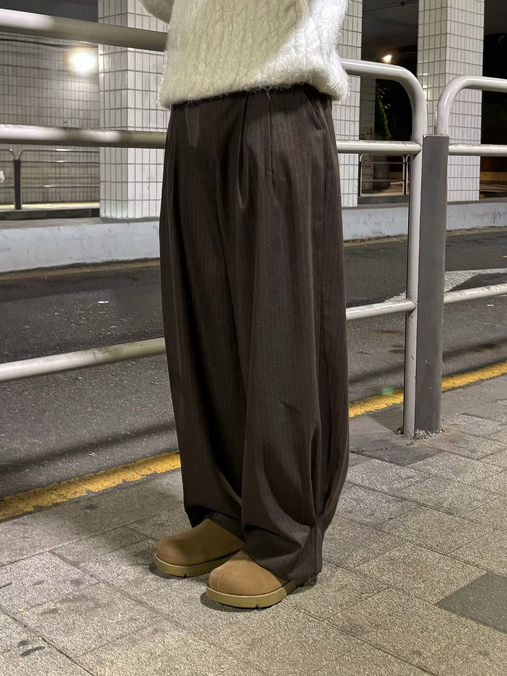 休閒風暗紋西褲