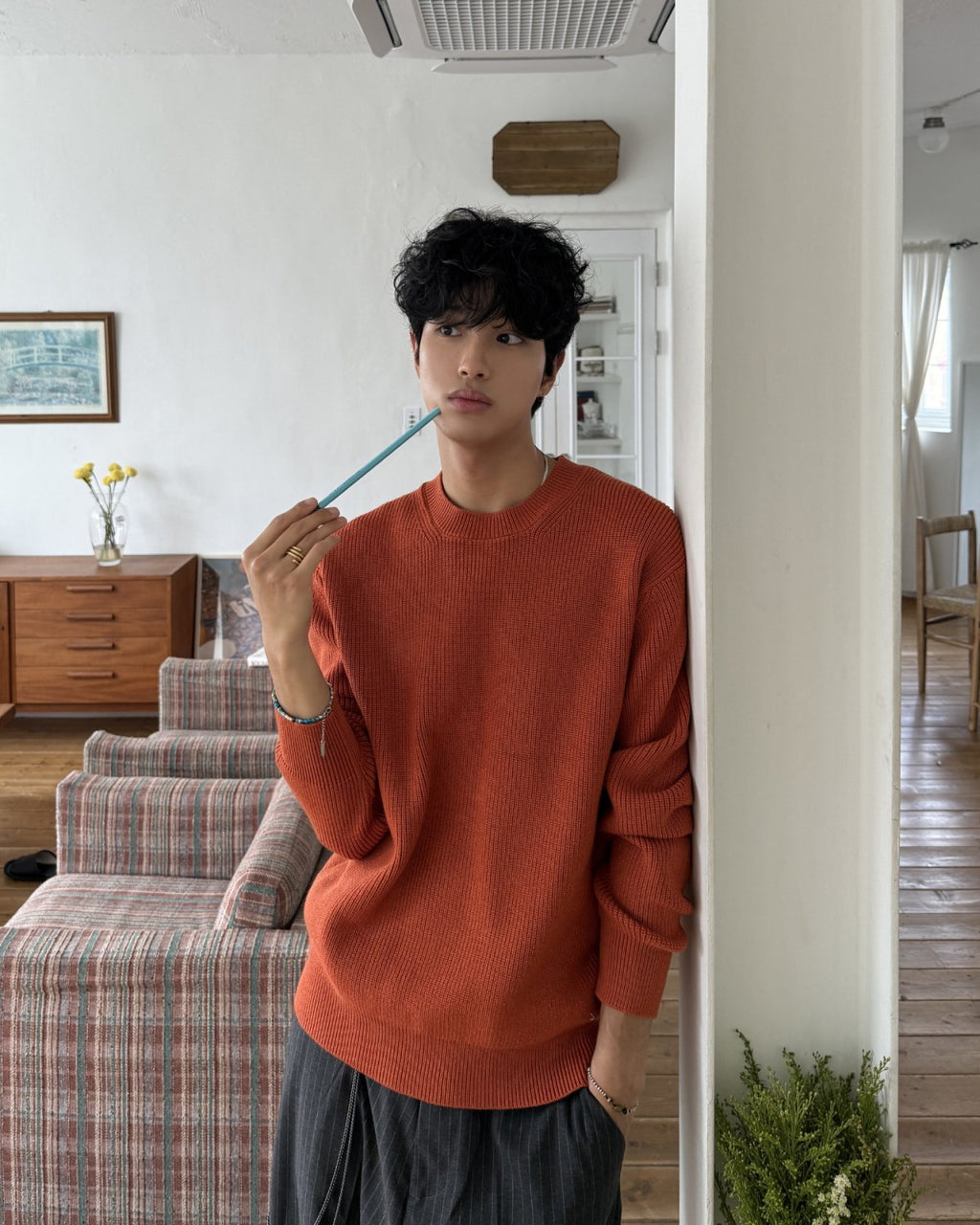 純色圓領針織上衣