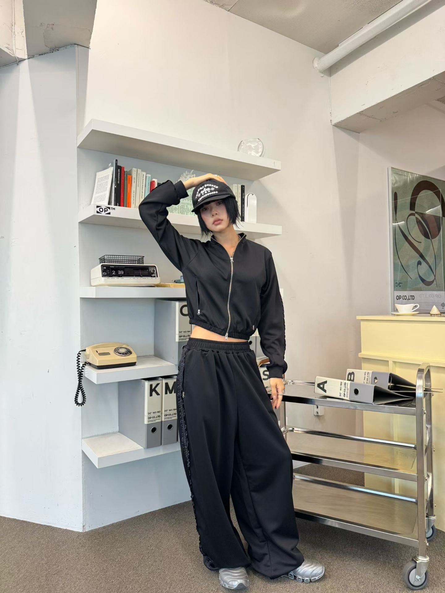 花邊運動風長褲